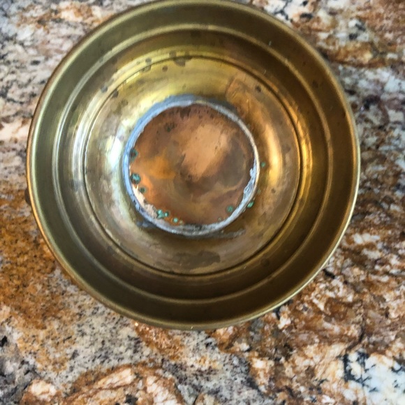 Vintage Copper Compote Bowl With Exaggerated Brass Rams Head Handles - Picture 7 of 8